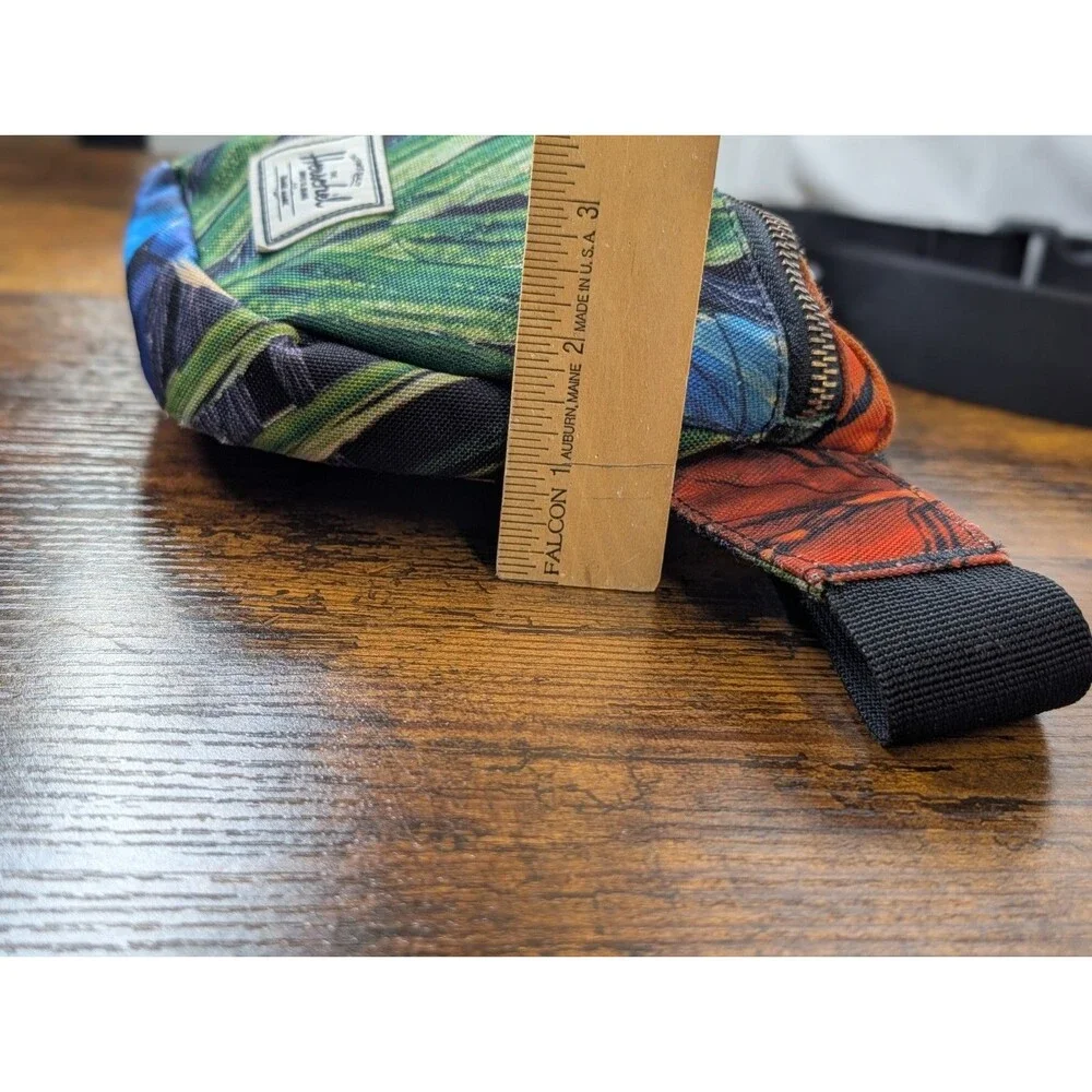 Herschel Supply Co Fifteen Fanny Pack Jungle Floral Waist Bag Adjustable Unisex